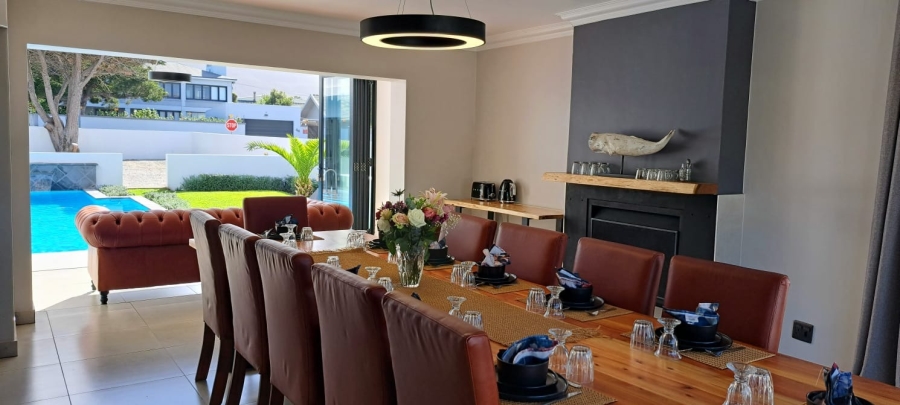 9 Bedroom Property for Sale in Westcliff Western Cape